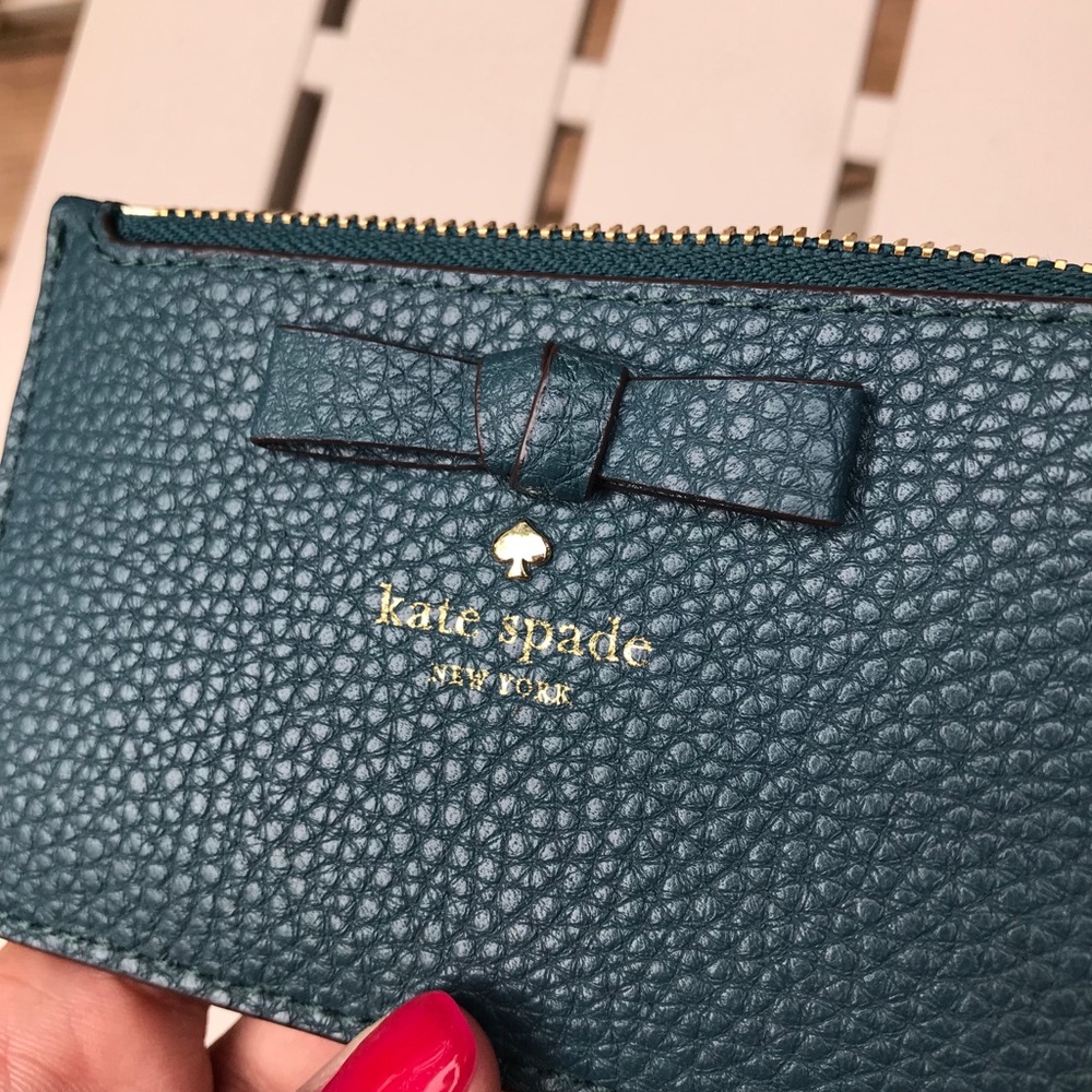 ⛔️SOLD⛔️Authentic Kate spade leather zipcoin case - Picture 7 of 7